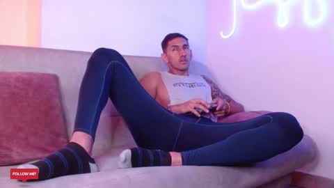  JOYLOPEZFIT online show from February 14, 2:23 pm