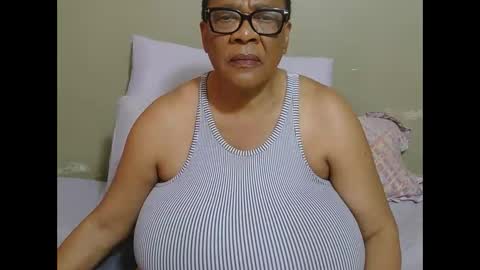 Snapshot of joycemando chatting on May 31, 2:57 pm DairyQueen online show from May 31, 2:57 pm