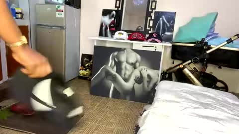 Butterflyass online show from December 20, 4:08 am