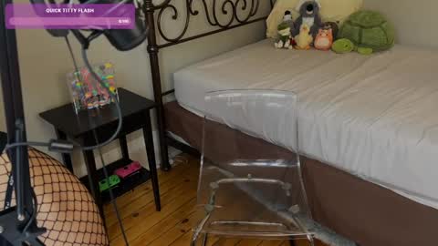 Jackie Joy online show from May 13, 7:55 pm