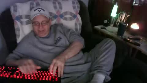 Snapshot of jpmel99 chatting on February 9, 11:25 pm jpmel99 online show from February 9, 11:25 pm