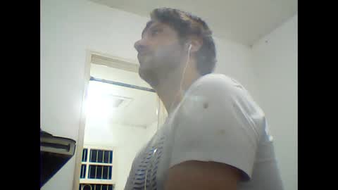 Snapshot of jrcsrodrigo chatting on March 22, 12:36 am jrcsrodrigo online show from March 22, 12:36 am