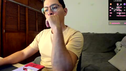 Snapshot of jriizh chatting on May 22, 2:40 am Cristian- tellme Criis online show from May 22, 2:40 am