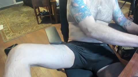 Snapshot of jsimon04 chatting on February 25, 2:33 pm jsimon04 online show from February 25, 2:33 pm