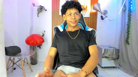 juan_contreras7 online show from September 29, 11:48 am