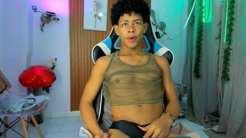 juan_contreras7 online show from September 30, 11:37 am