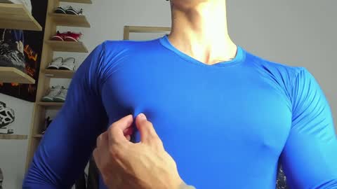 Snapshot of juan_fit2024 chatting on February 7, 6:24 pm juan online show from February 7, 6:24 pm