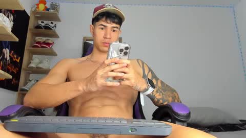 Snapshot of juan_fit2024 chatting on February 23, 2:29 am juan online show from February 23, 2:29 am