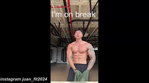 Snapshot of juan_fit2024 chatting on March 1, 10:21 pm juan online show from March 1, 10:21 pm
