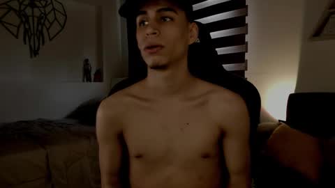 Snapshot of juan_posada1 chatting on February 10, 7:07 pm Juan Posada online show from February 10, 7:07 pm