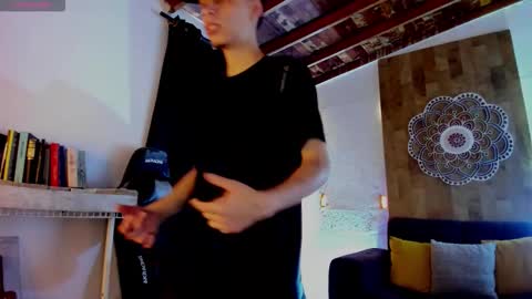 Snapshot of juan_posada1 chatting on February 16, 5:53 pm Juan Posada online show from February 16, 5:53 pm