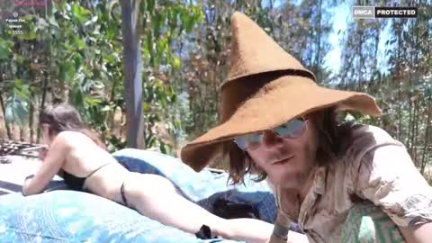 Juana1hin online show from November 18, 4:00 pm