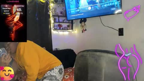 Snapshot of juanbigcock21cm chatting on February 24, 1:47 am juan jose online show from February 24, 1:47 am