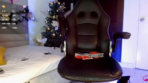 Snapshot of juancamilo_66 chatting on December 9, 5:29 am Juan online show from December 9, 5:29 am