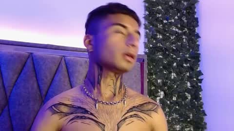 Snapshot of juancamilo_66 chatting on December 16, 10:24 pm Juan online show from December 16, 10:24 pm