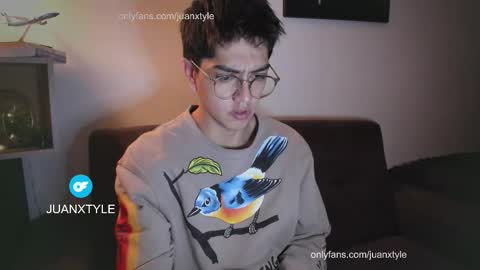 Snapshot of juancamroom chatting on November 10, 5:34 pm . online show from November 10, 5:34 pm