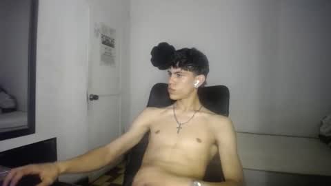 TheGoldenBoy online show from March 19, 1:09 am