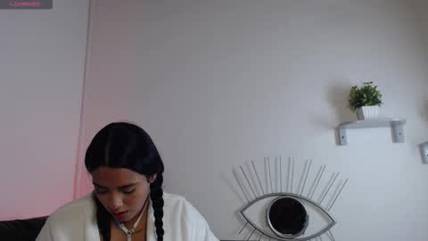 Snapshot of juanita_angell chatting on November 20, 10:09 pm GE online show from November 20, 10:09 pm