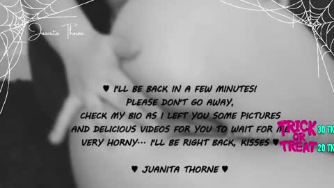 Snapshot of juanita_thorne chatting on October 16, 2:12 am online show from October 16, 2:12 am