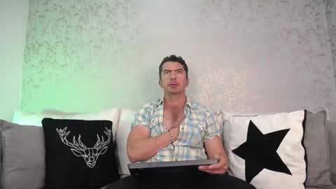 Juan k online show from October 2, 1:51 pm