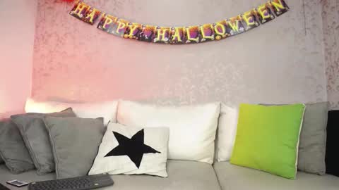 Juan k online show from October 11, 1:42 pm