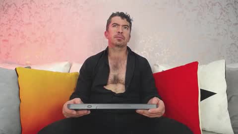 Juan k online show from November 20, 1:55 pm