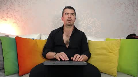 Juan k online show from February 13, 3:35 am