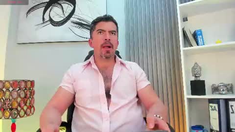 Snapshot of juank_fit45 chatting on July 22, 4:37 am Juan k online show from July 22, 4:37 am