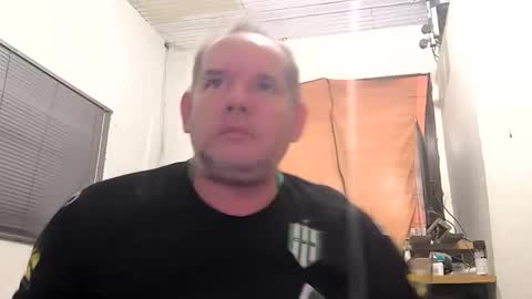 Snapshot of juanma_yahoo chatting on January 18, 11:41 pm Juan Manuel online show from January 18, 11:41 pm