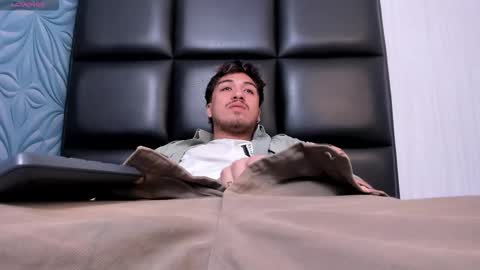 Snapshot of juanmechanic chatting on February 6, 1:58 pm JUAN online show from February 6, 1:58 pm