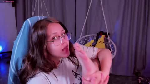 JudithSilvia online show from December 23, 7:50 am