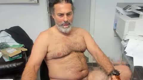 Snapshot of juergenkru chatting on November 14, 6:06 pm Giovanni50pro online show from November 14, 6:06 pm