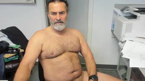 Snapshot of juergenkru chatting on November 15, 10:45 am Giovanni50pro online show from November 15, 10:45 am