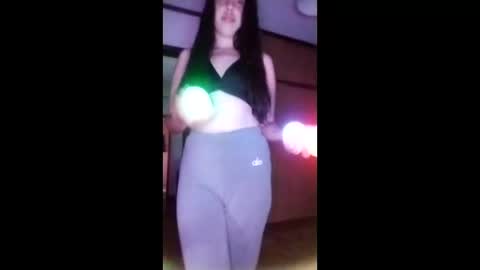 jugglergirl22 online show from March 14, 8:25 pm