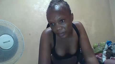 Snapshot of juice_petite3 chatting on February 21, 8:38 pm juice_petite3 online show from February 21, 8:38 pm