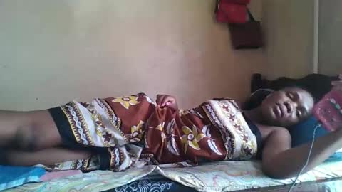 Snapshot of juice_petite3 chatting on March 11, 10:29 am juice_petite3 online show from March 11, 10:29 am