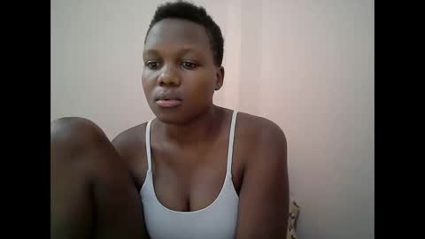 Snapshot of juicy_bella2 chatting on September 11, 10:26 am juicy_bella2 online show from September 11, 10:26 am