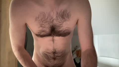 Snapshot of juicy_boy21 chatting on July 19, 8:45 pm juicy boy21 online show from July 19, 8:45 pm