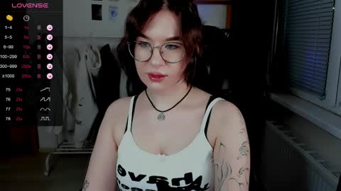 Bella online show from April 1, 6:05 pm