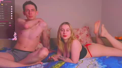 Snapshot of juicy_couple333 chatting on December 4, 11:30 am ANYA AND ANDREY online show from December 4, 11:30 am