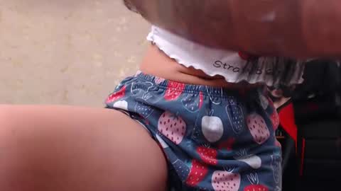juicy_jesss online show from December 8, 10:57 pm