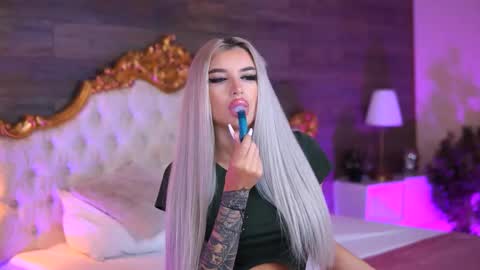 Jessye online show from October 10, 7:46 pm