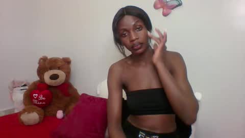 juicy_lil_cutie online show from April 26, 4:43 am