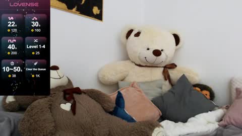 laura online show from December 19, 4:13 pm