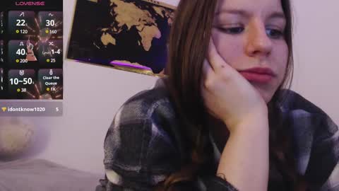 laura online show from March 3, 10:42 pm