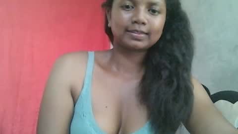 stellah online show from December 13, 8:41 am