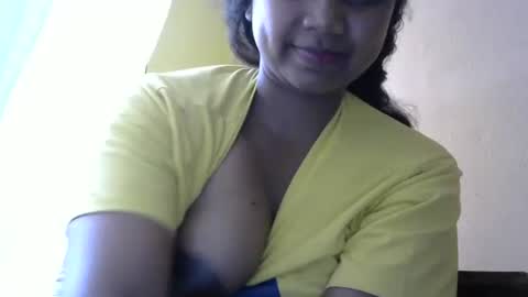 stellah online show from October 4, 12:14 pm