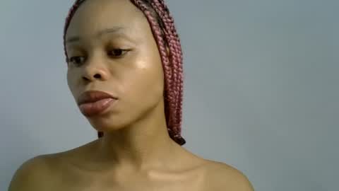 Snapshot of juicy_slut0 chatting on June 26, 6:56 pm Champaign online show from June 26, 6:56 pm