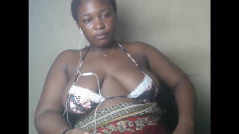 juicyboobssx online show from September 16, 9:38 pm