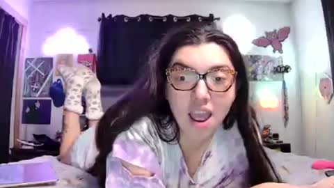 juicybootyqt online show from December 14, 8:24 pm